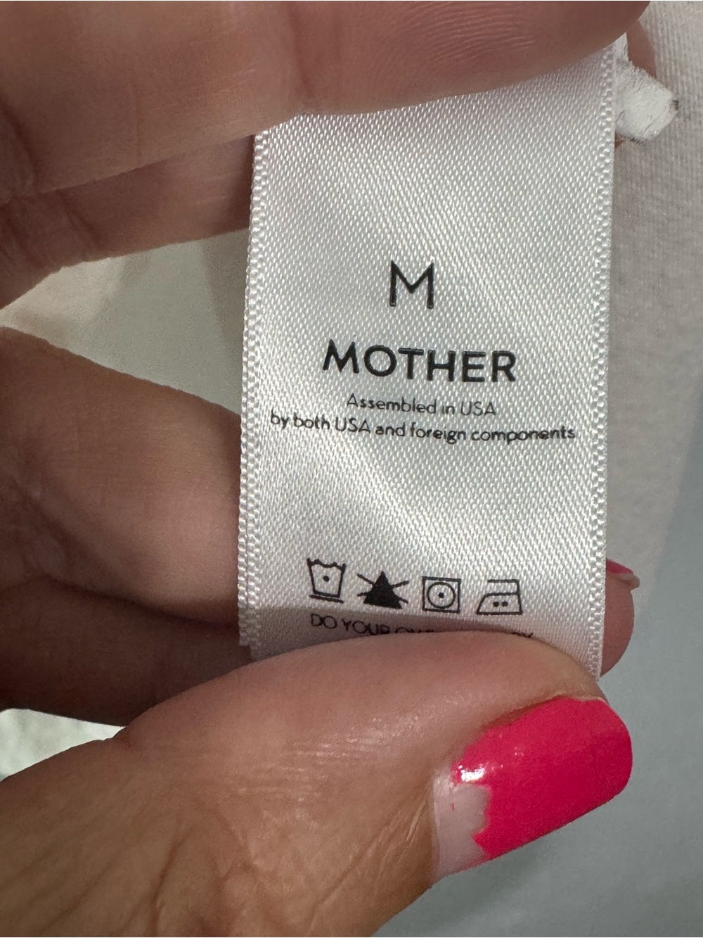 MOTHER itty bitty goodie whi Tee with Berry Trim and Multicolor 'enjoy it' med - Picture 5 of 7